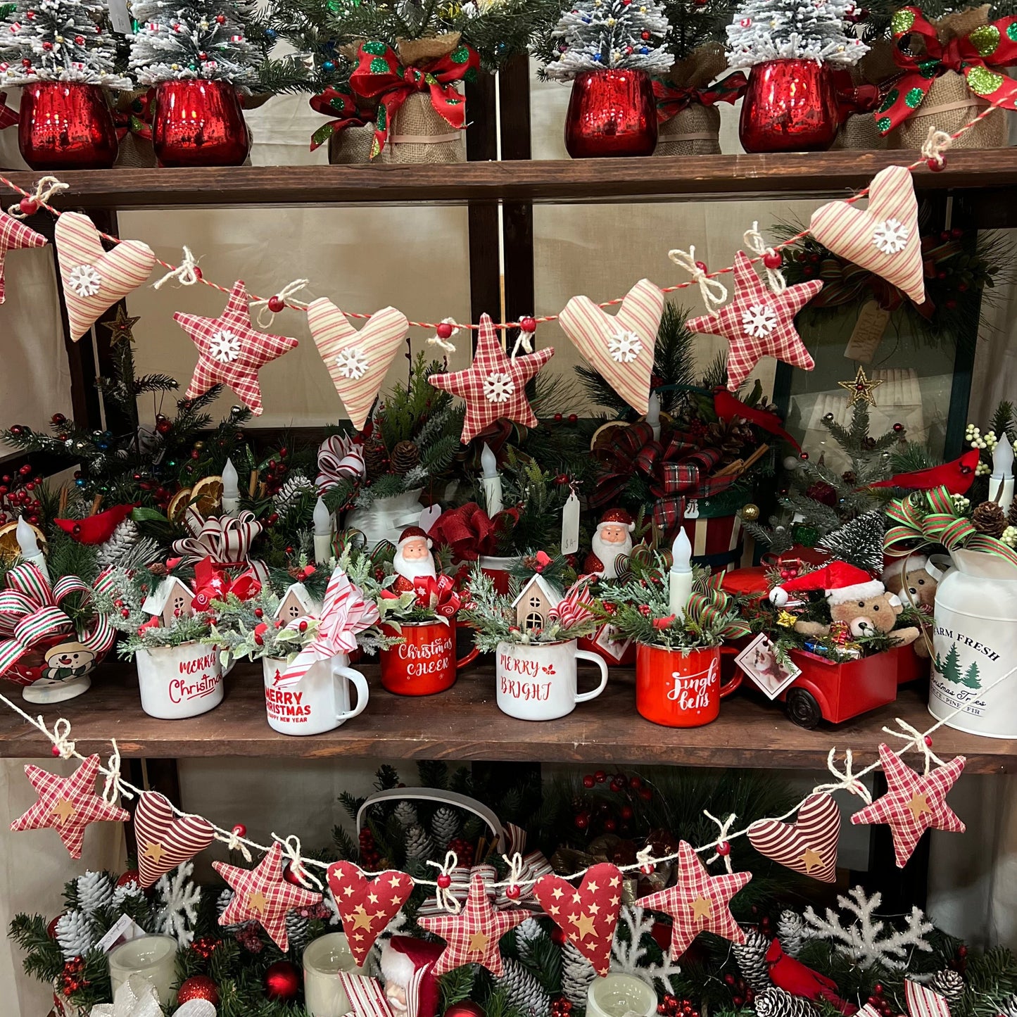 Puffy Hearts Christmas Garland /red-white