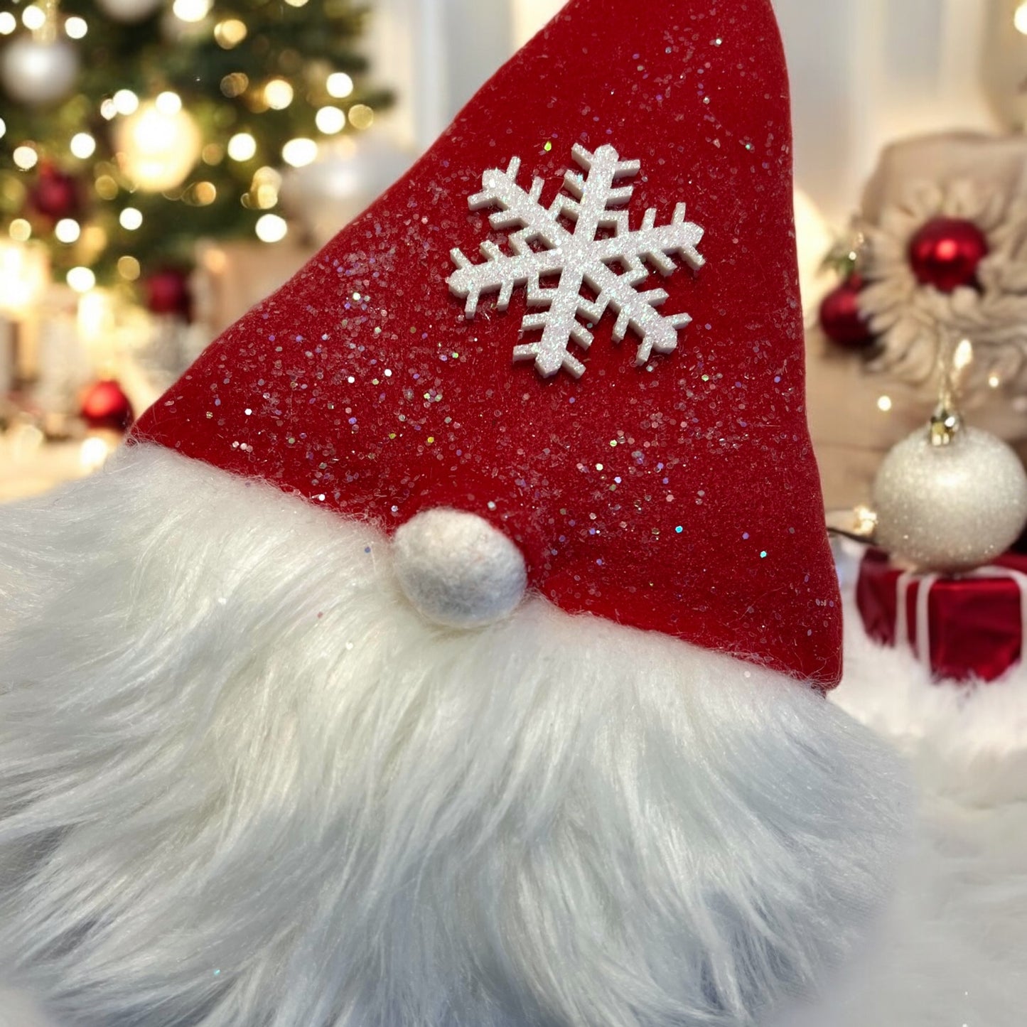 Sven the Christmas Gnome /red