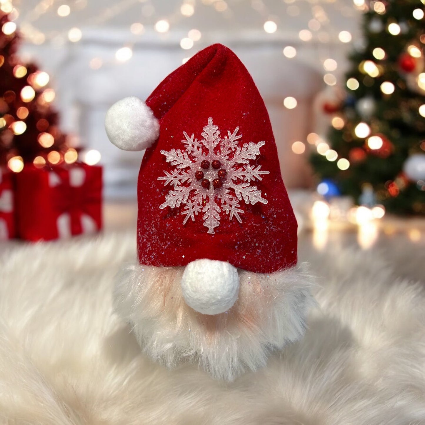 Lars the Christmas Gnome /red