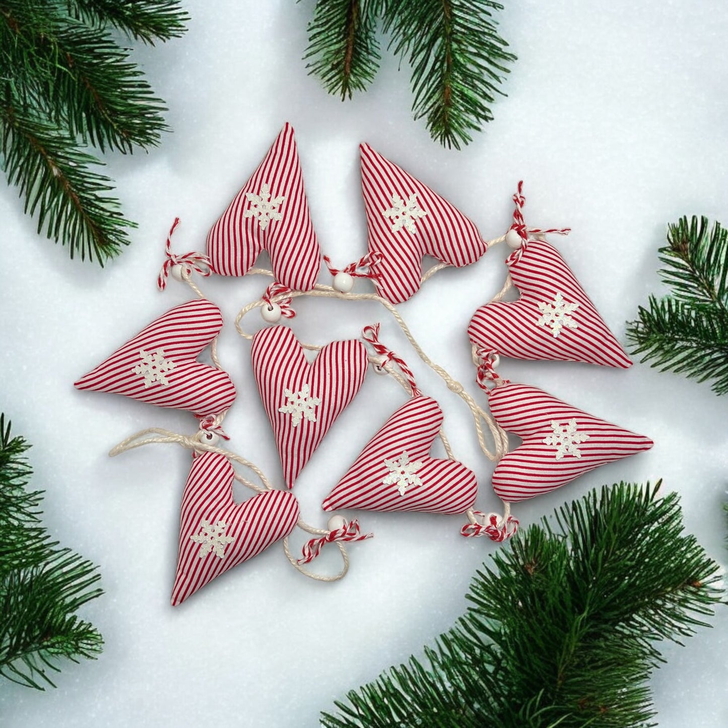 Puffy Hearts Christmas Garland /red-white